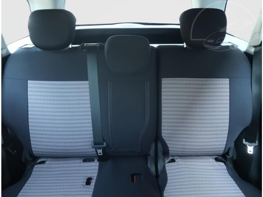2015 Fiat 500 - 10