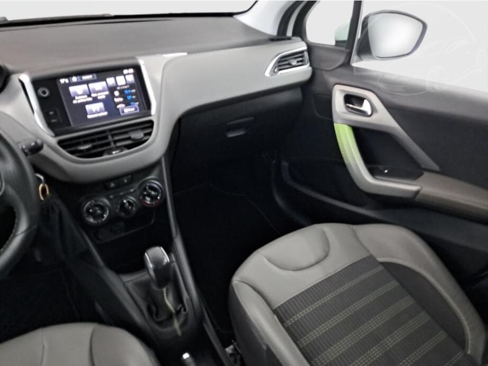 2016 Peugeot 208 - 8