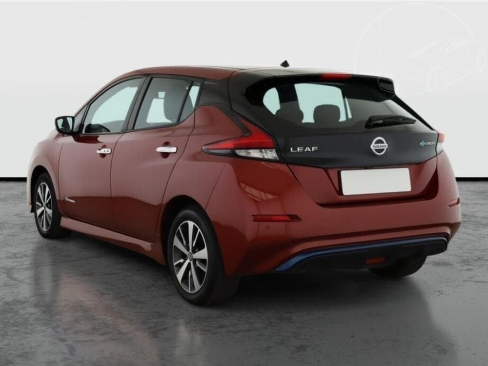 2018 Nissan LEAF - 4