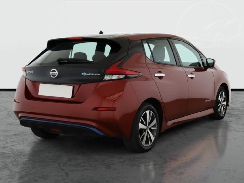 2018 Nissan LEAF - 5