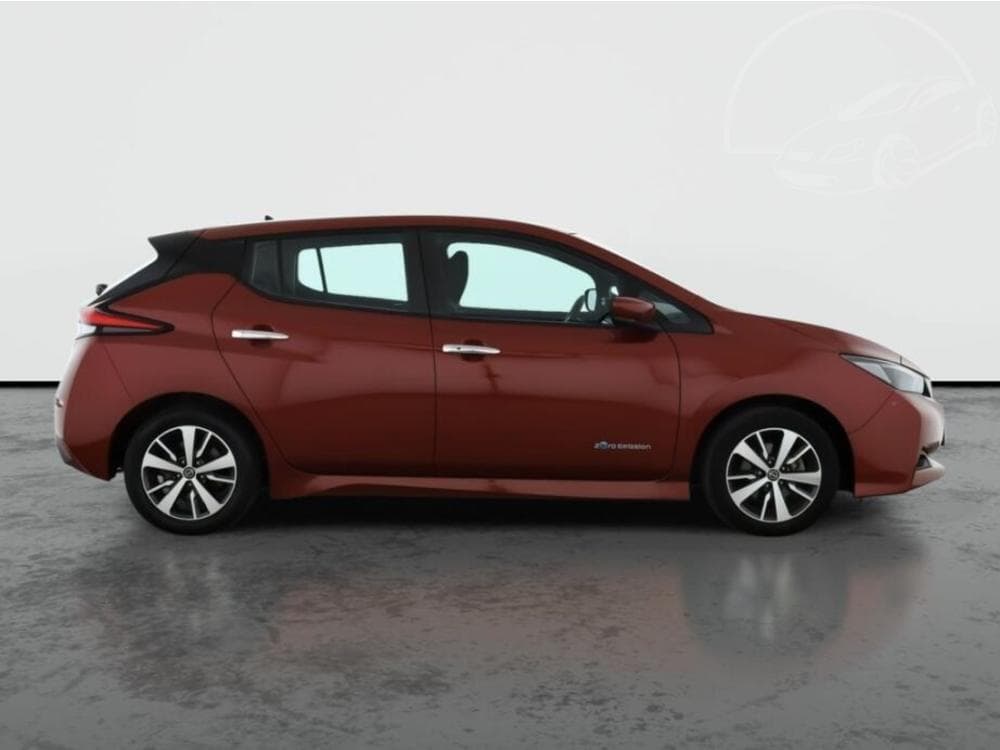 2018 Nissan LEAF - 6