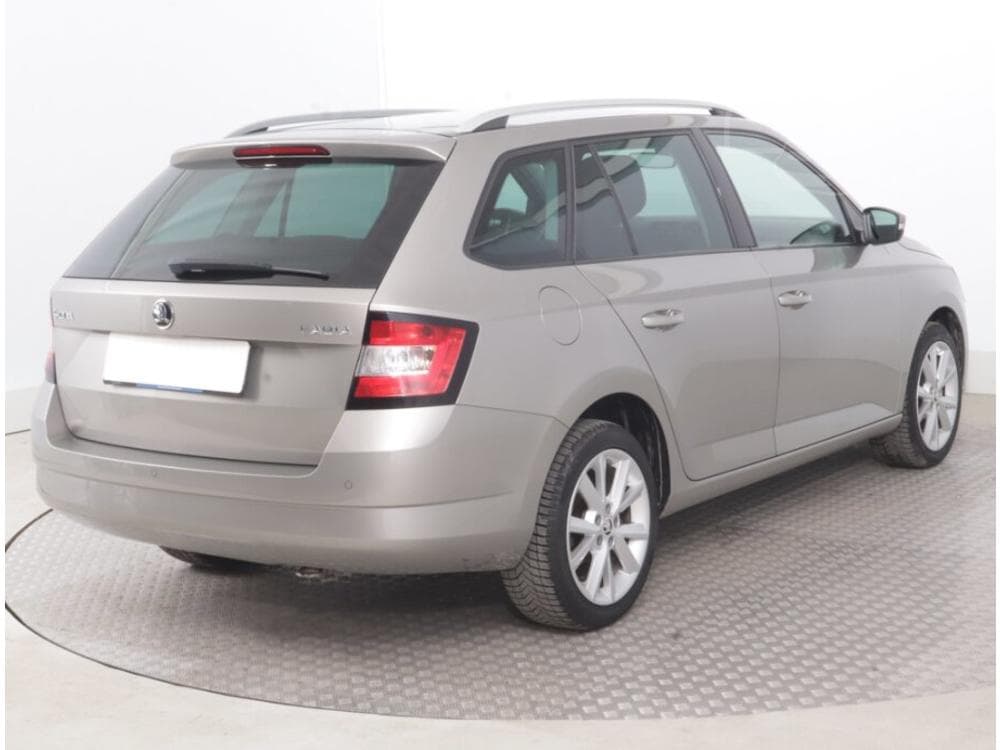 2016 Škoda FABIA - 5
