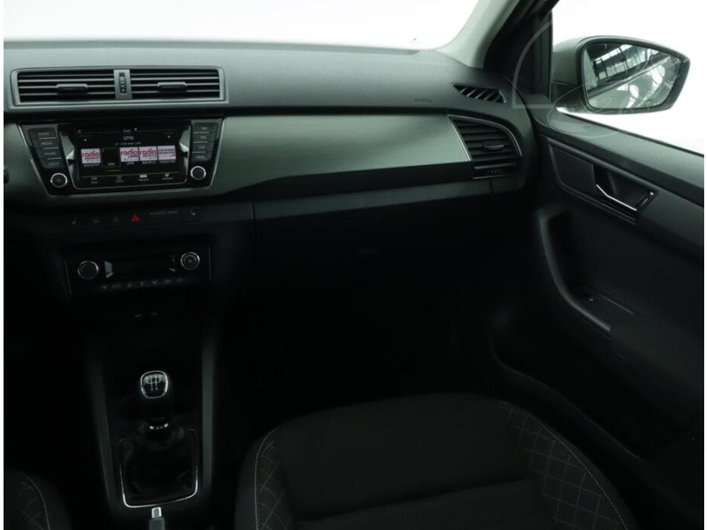 2016 Škoda FABIA - 8