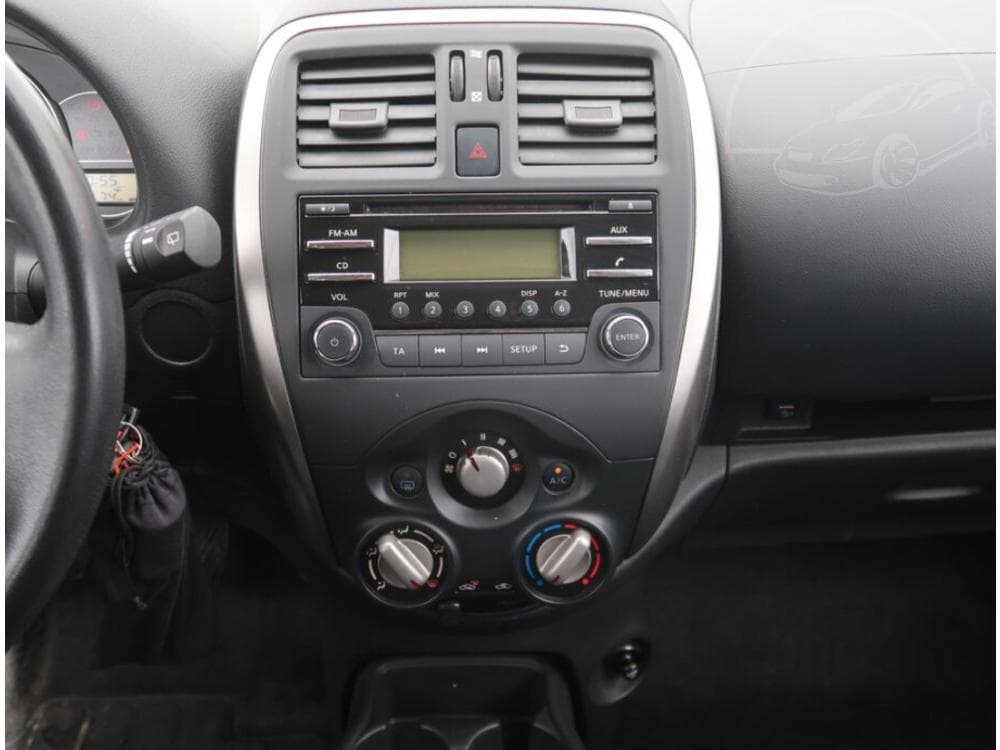 2015 Nissan MICRA - 12