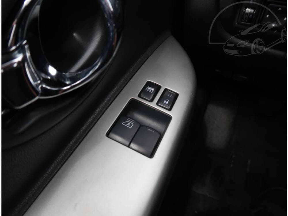 2015 Nissan MICRA - 15