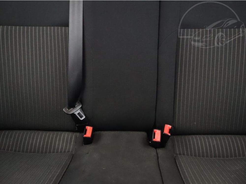 2013 Volkswagen POLO - 8