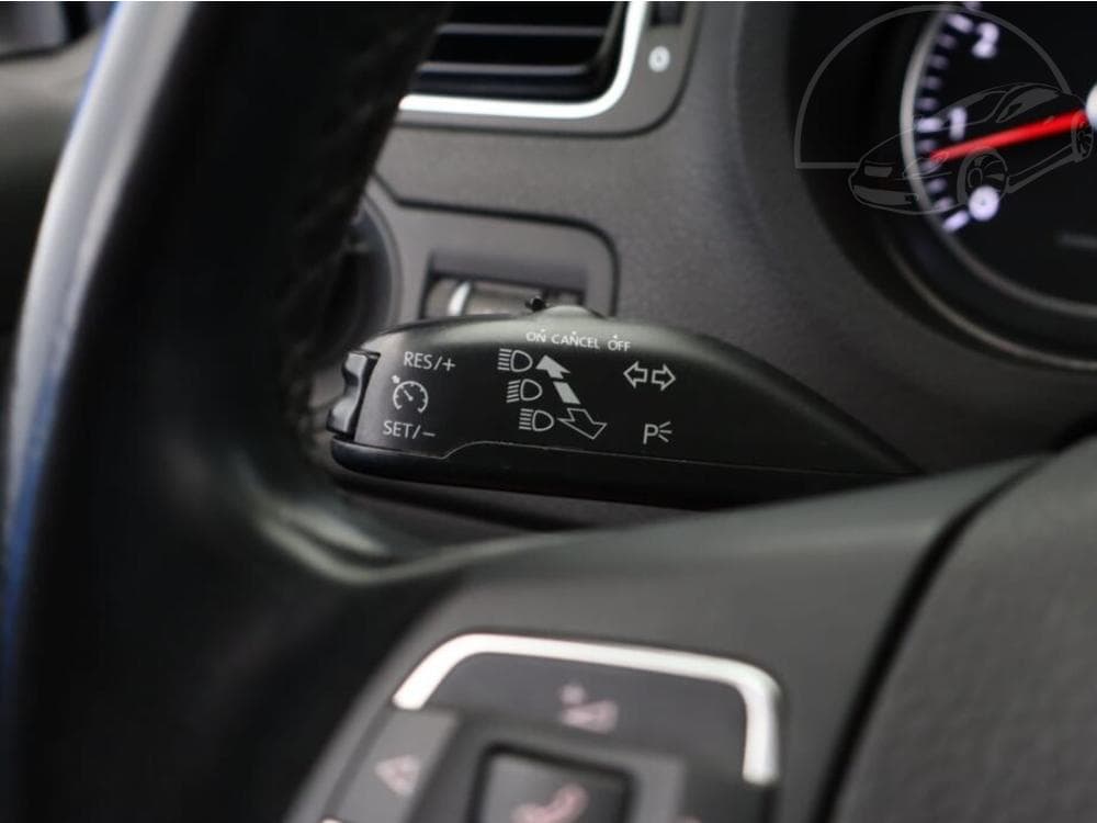 2013 Volkswagen POLO - 15