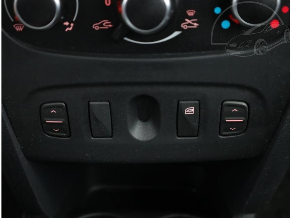 2020 Dacia SANDERO - 10