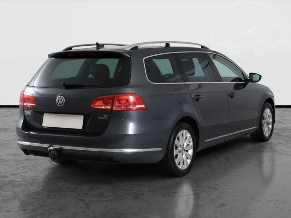 2013 Volkswagen PASSAT - 5