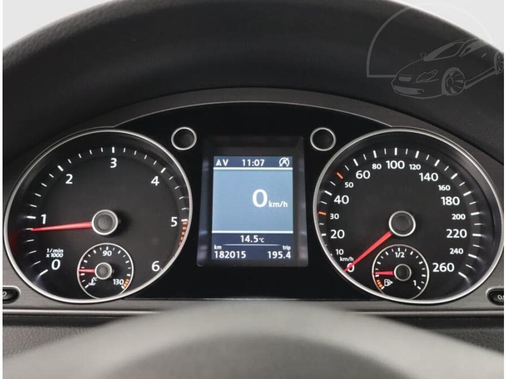 2013 Volkswagen PASSAT - 11