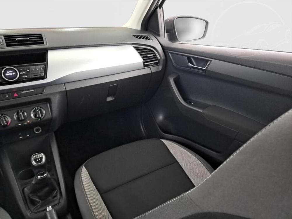 2015 Škoda FABIA - 8