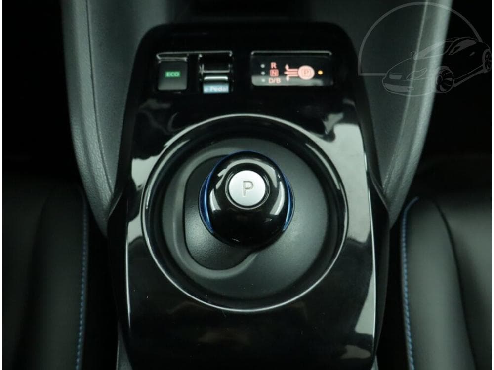 2019 Nissan LEAF - 13