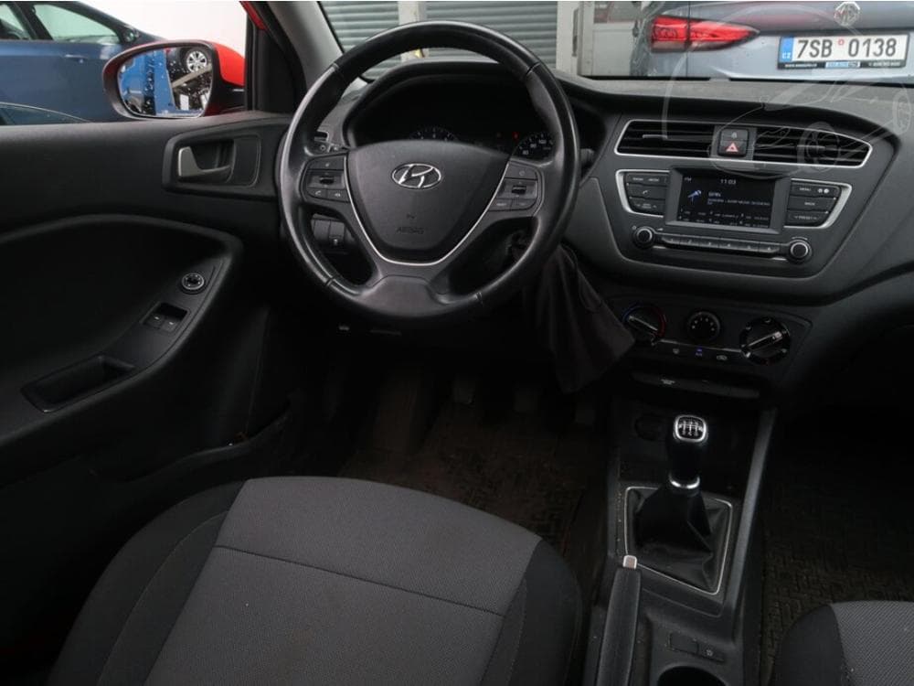 2020 Hyundai i20 - 7