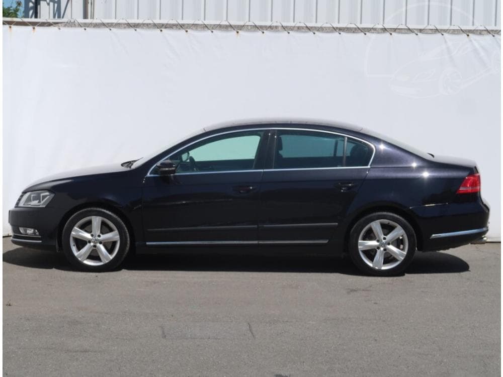 2012 Volkswagen PASSAT - 3