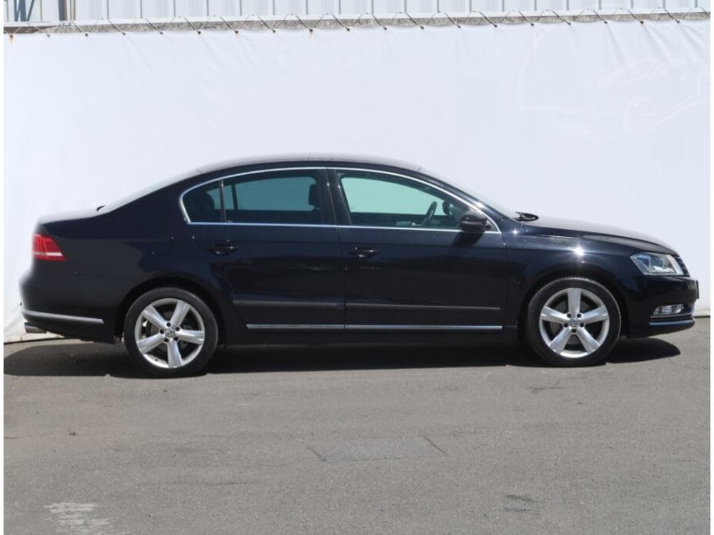 2012 Volkswagen PASSAT - 6