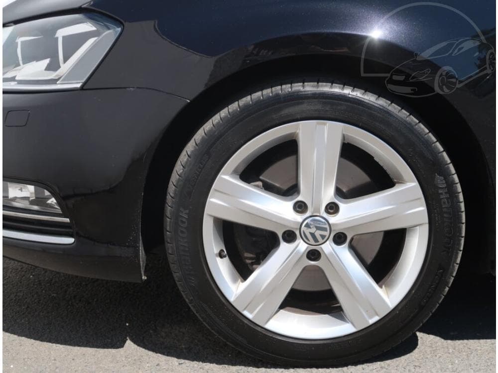 2012 Volkswagen PASSAT - 15