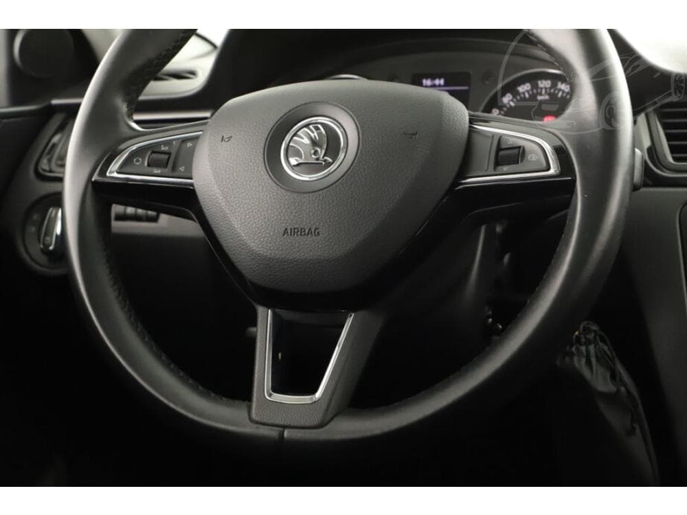 2014 Škoda RAPID - 13