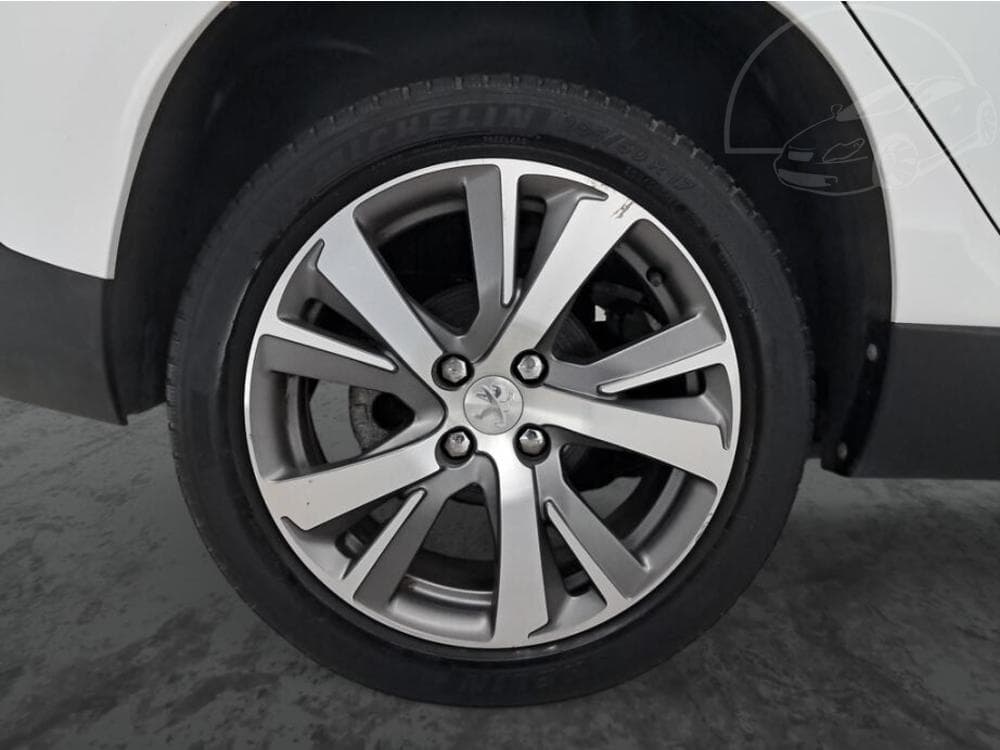 2014 Peugeot 2008 - 15