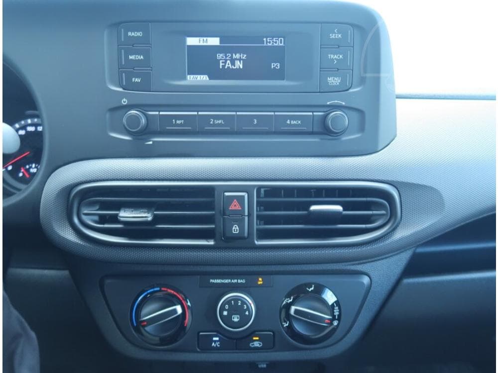 2021 Hyundai i10 - 12