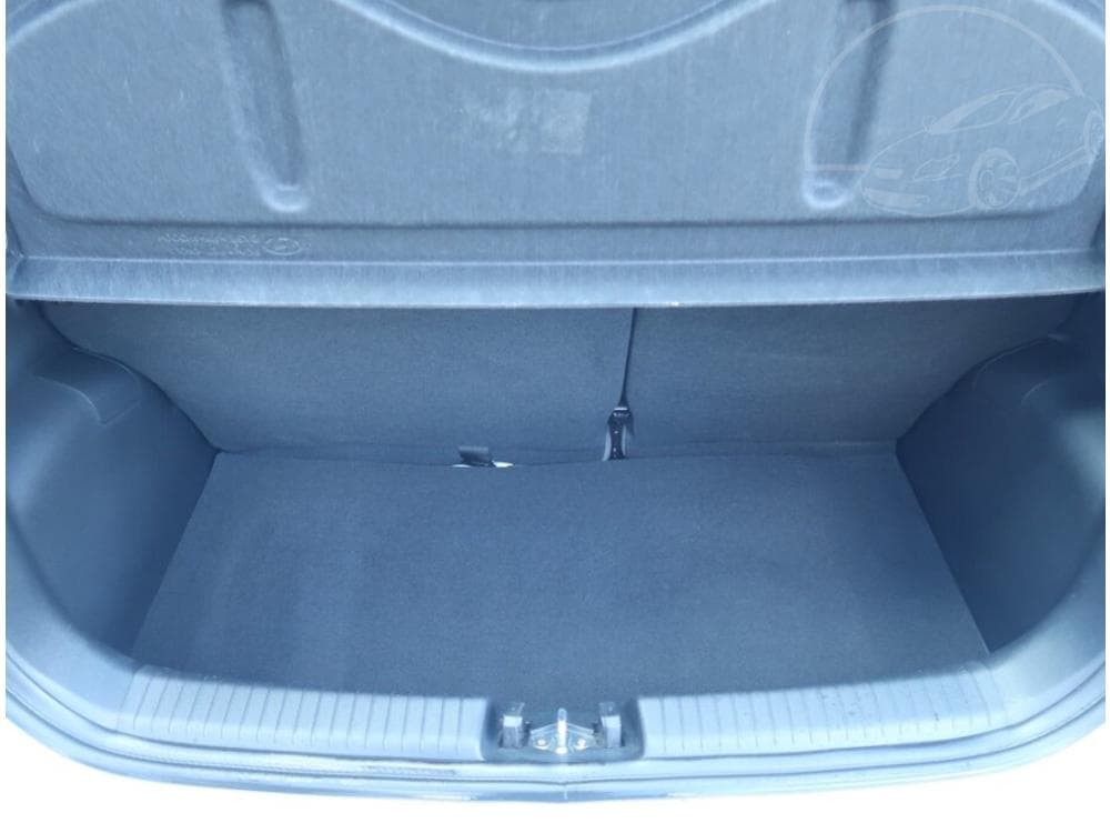 2021 Hyundai i10 - 13