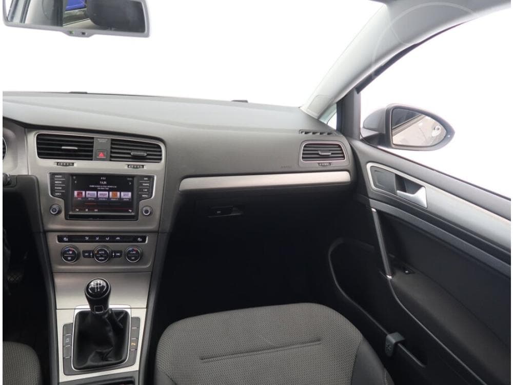2016 Volkswagen GOLF - 8