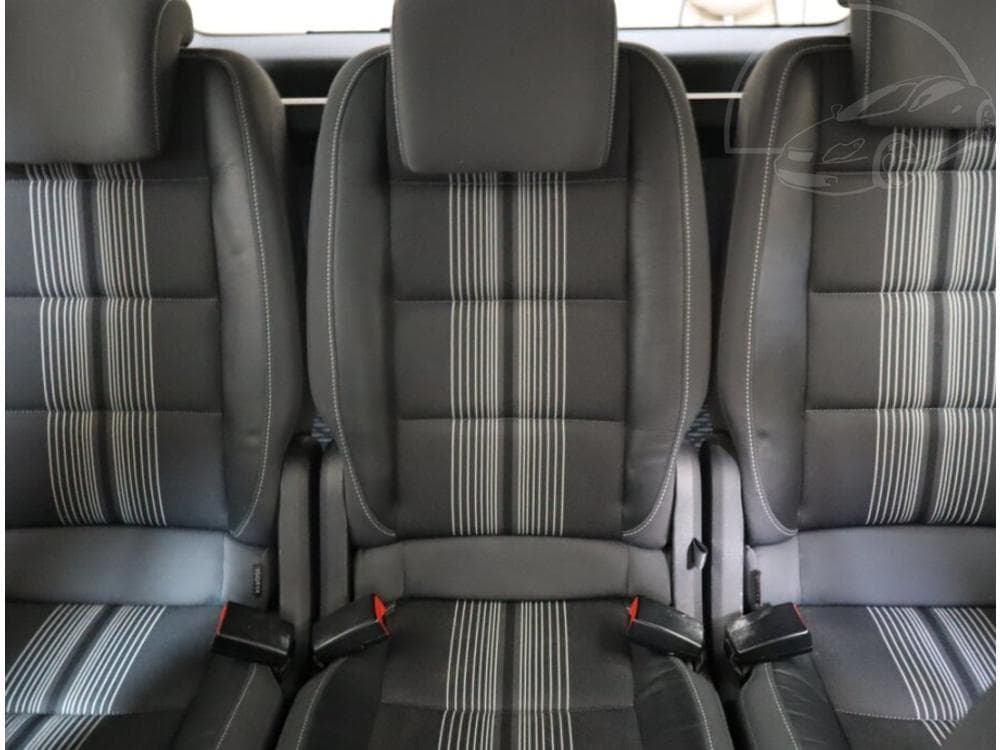 2012 Volkswagen TOURAN - 10