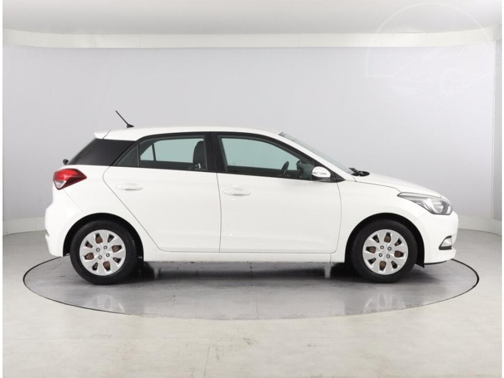 2017 Hyundai i20 - 6