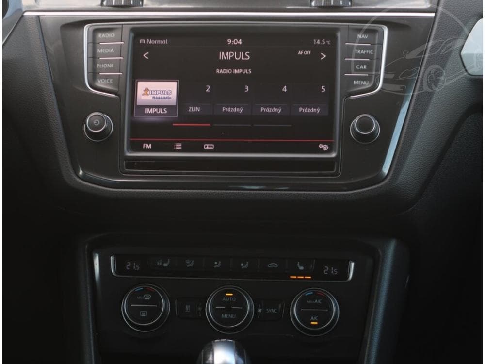 2016 Volkswagen TIGUAN - 12