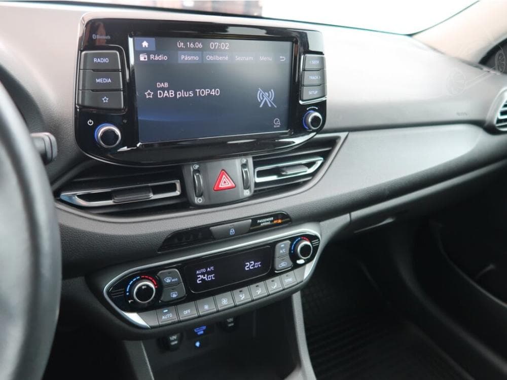 2022 Hyundai i30 - 12