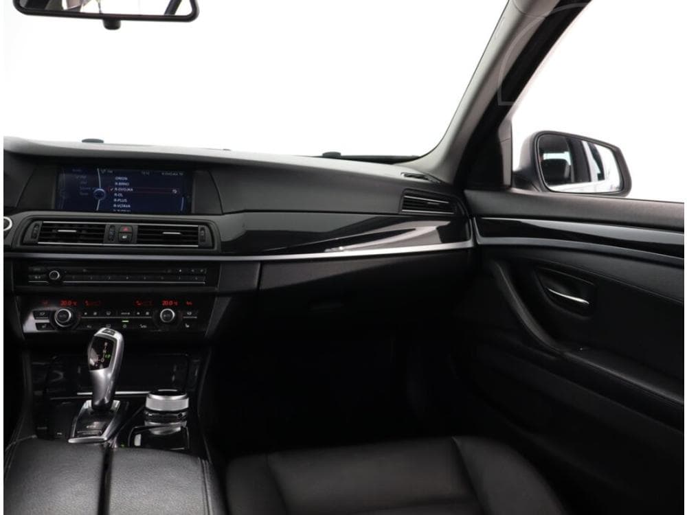 2010 BMW 5-SERIES - 8