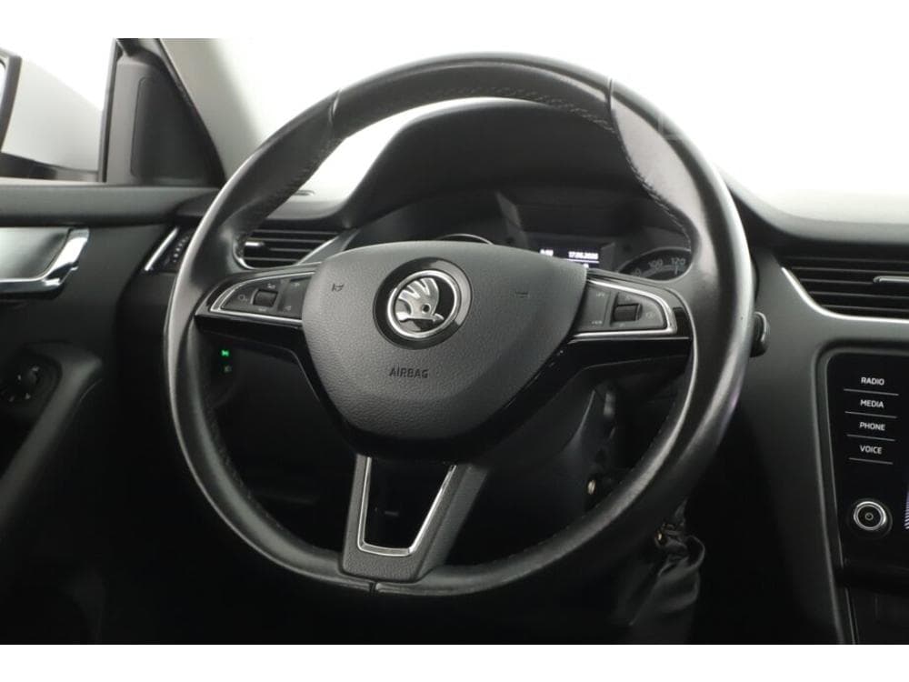 2019 Škoda OCTAVIA - 8