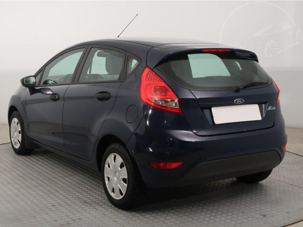 2010 Ford FIESTA - 4