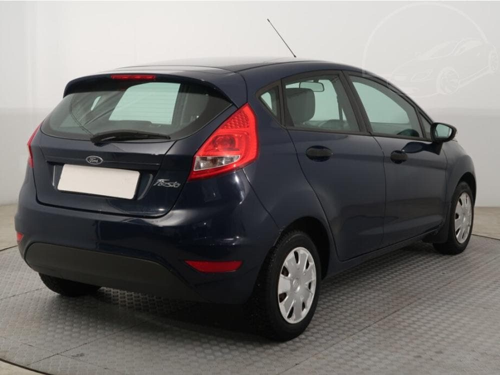 2010 Ford FIESTA - 5