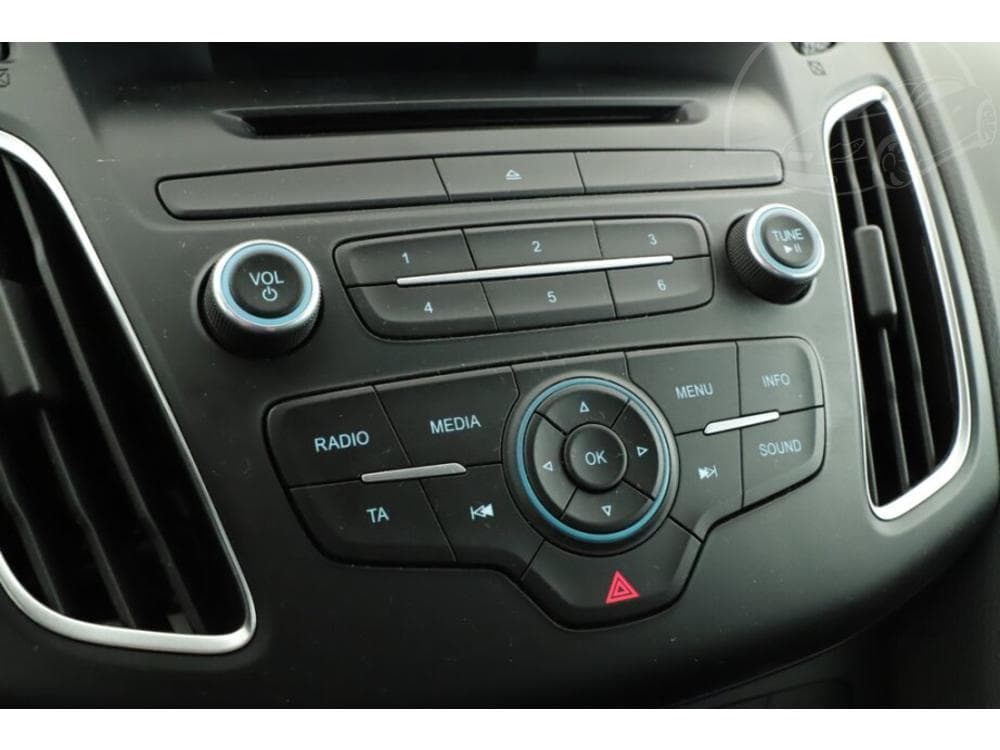 2015 Ford FOCUS - 13