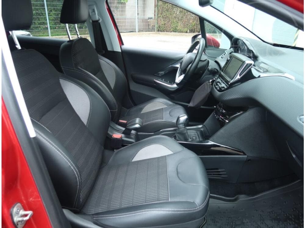 2016 Peugeot 2008 - 9