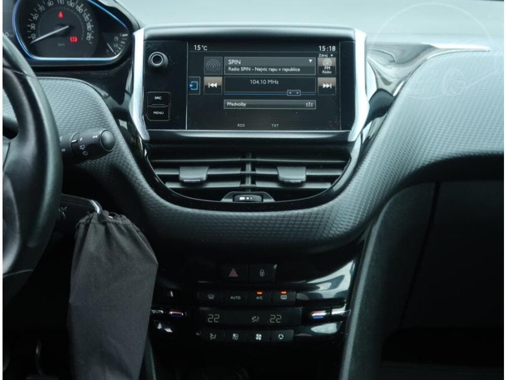 2016 Peugeot 2008 - 12