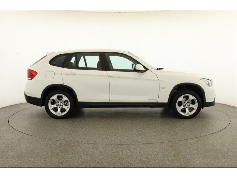 2009 BMW X1 - 6