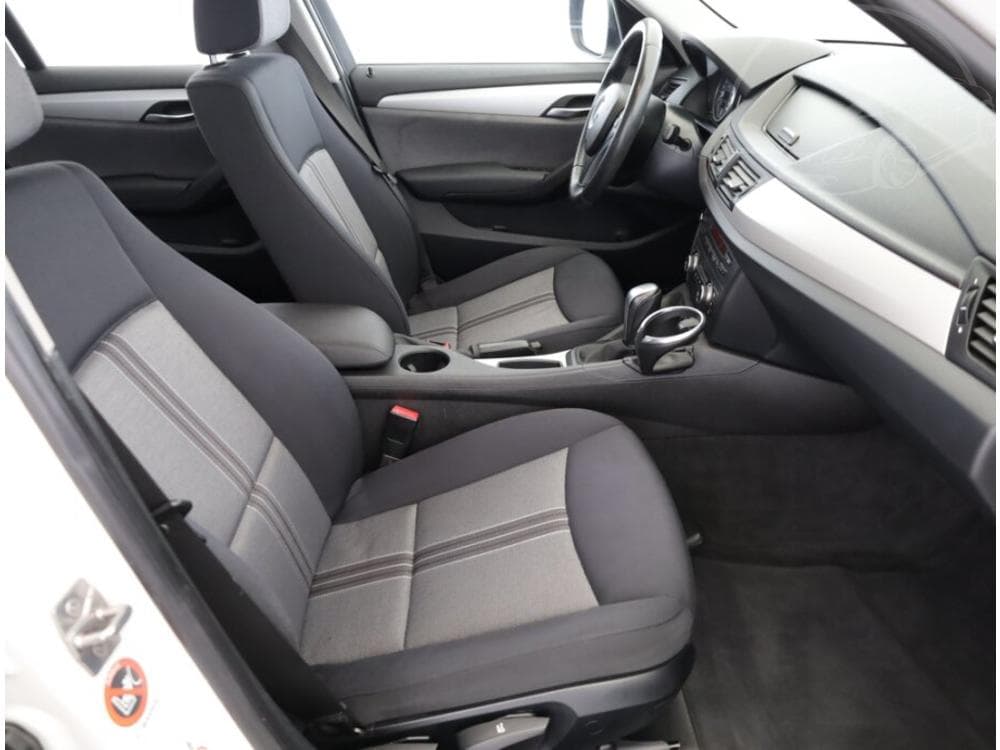 2009 BMW X1 - 7
