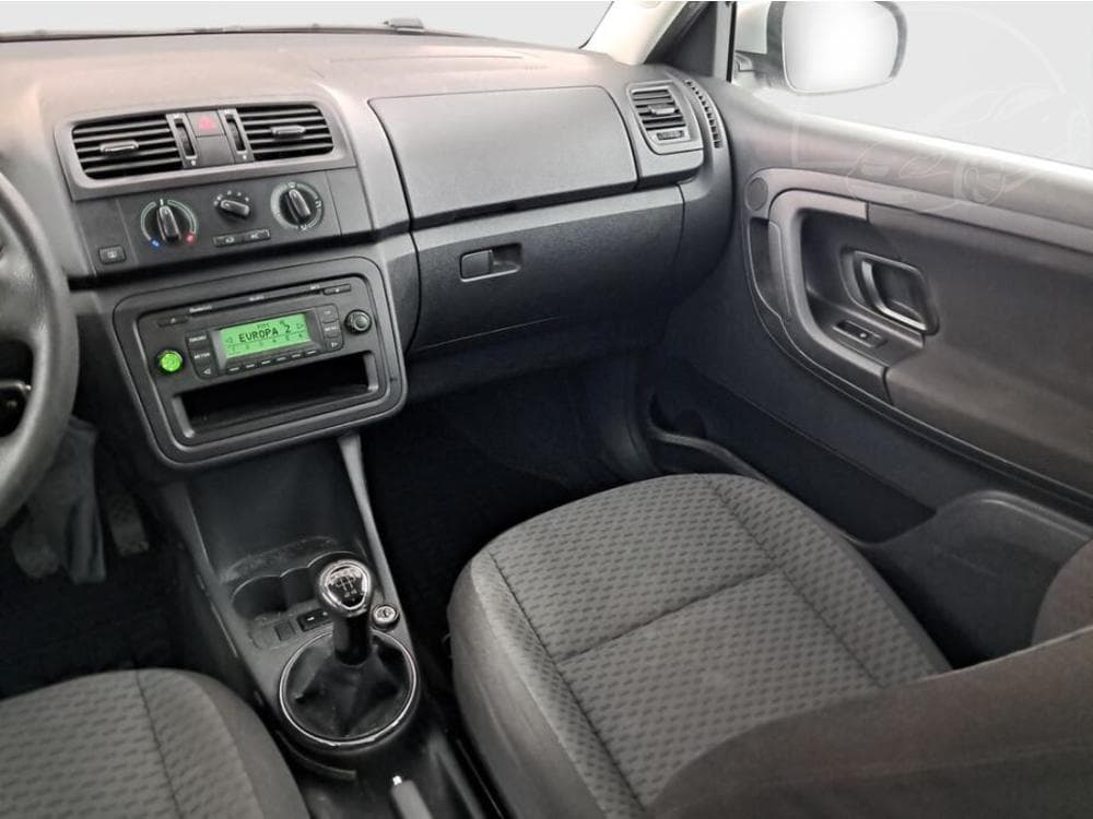 2011 Škoda FABIA - 8