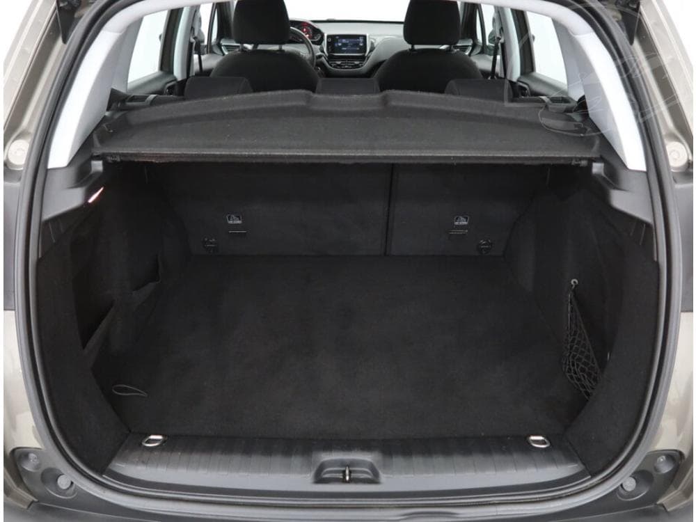 2016 Peugeot 2008 - 13