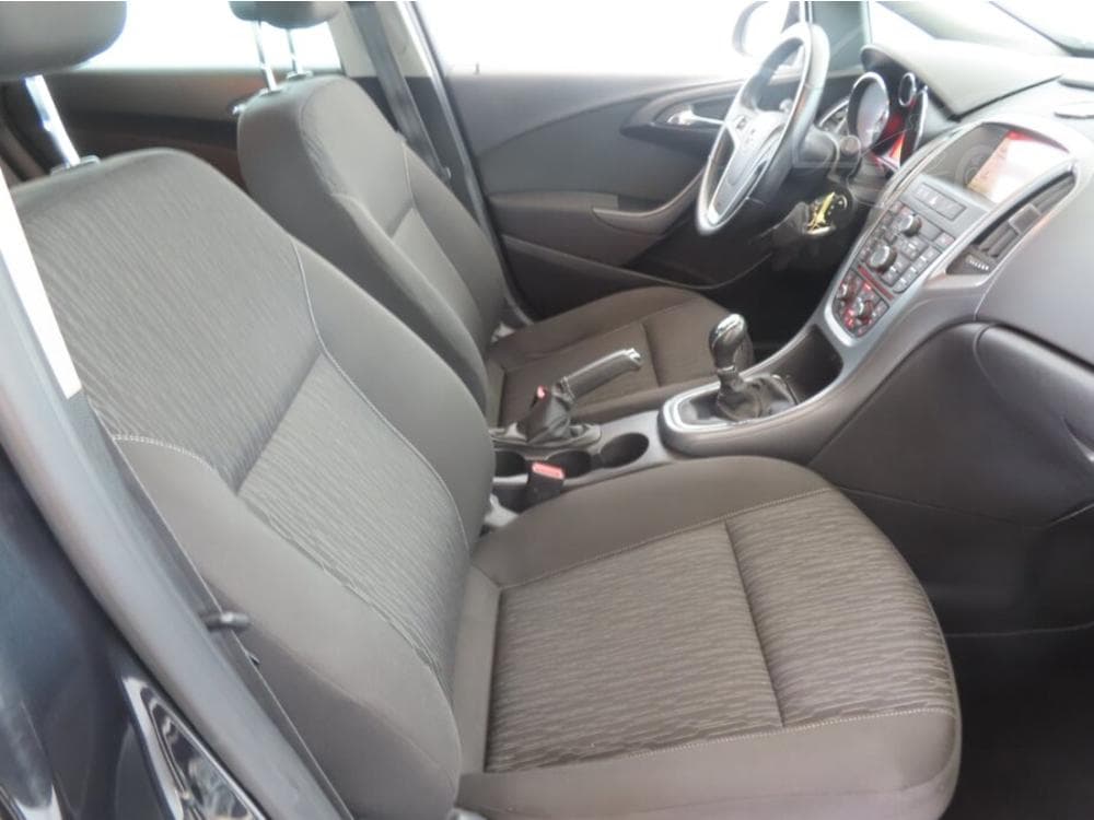 2015 Opel ASTRA - 9