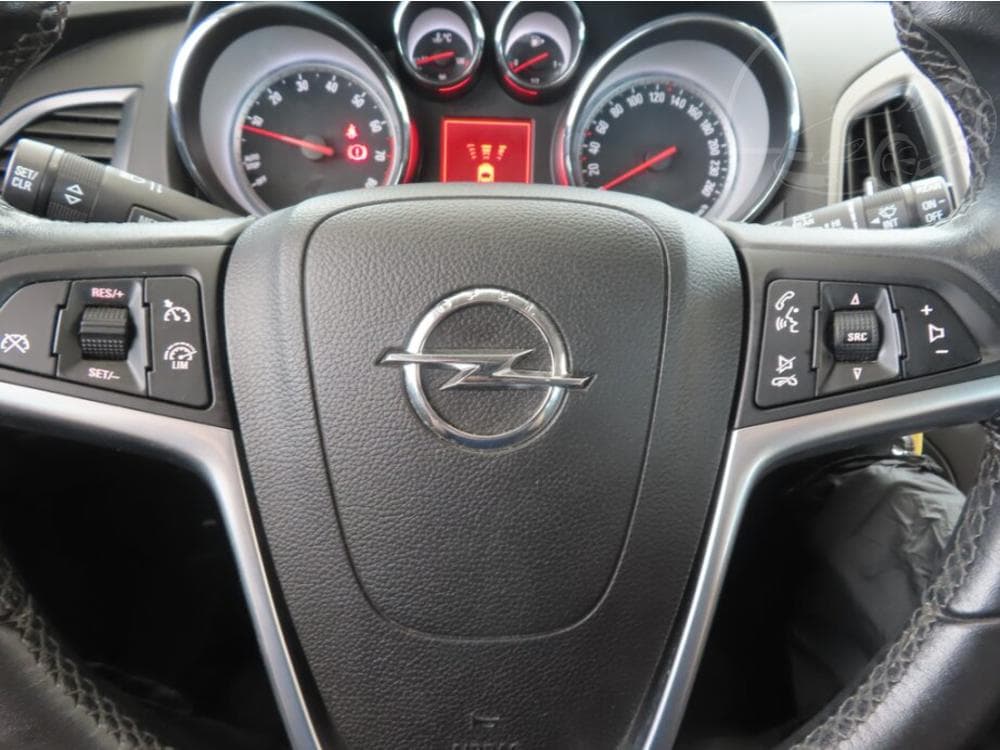 2015 Opel ASTRA - 15