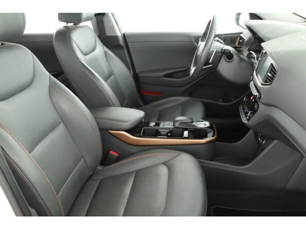 2019 Hyundai IONIQ - 7