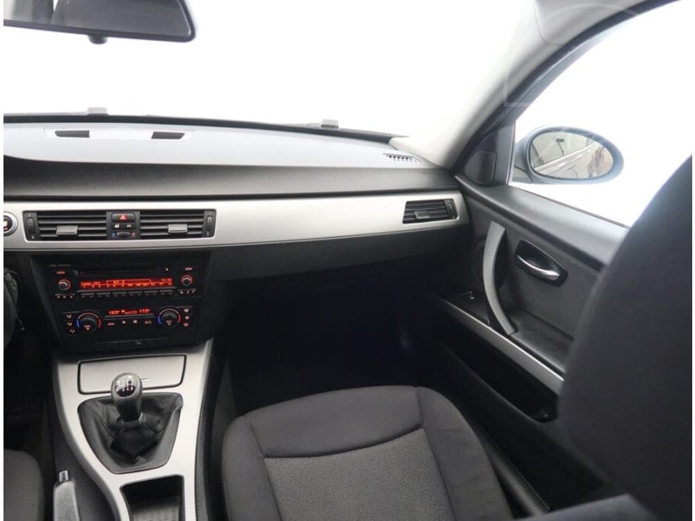 2006 BMW 3-SERIES - 8
