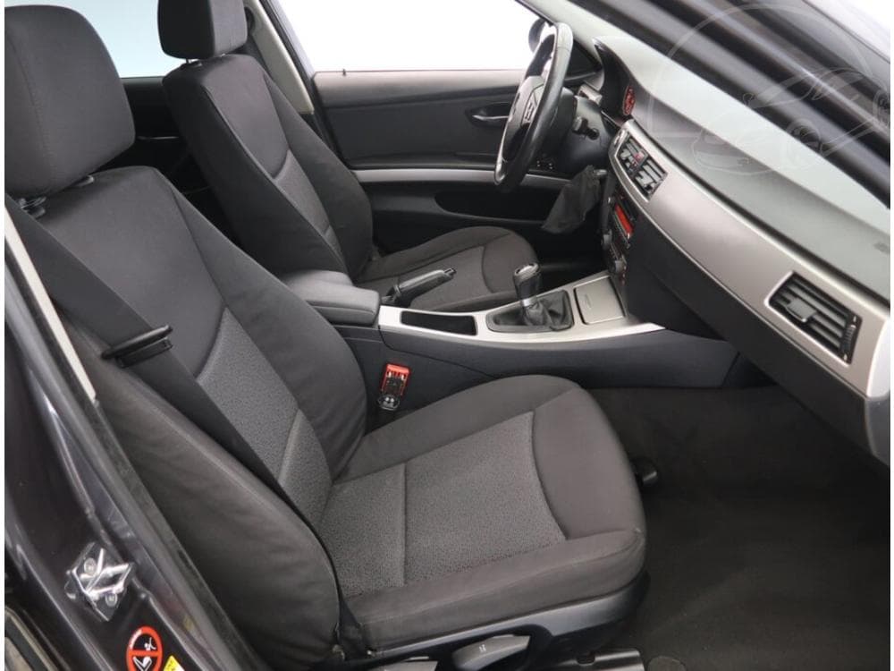 2006 BMW 3-SERIES - 9
