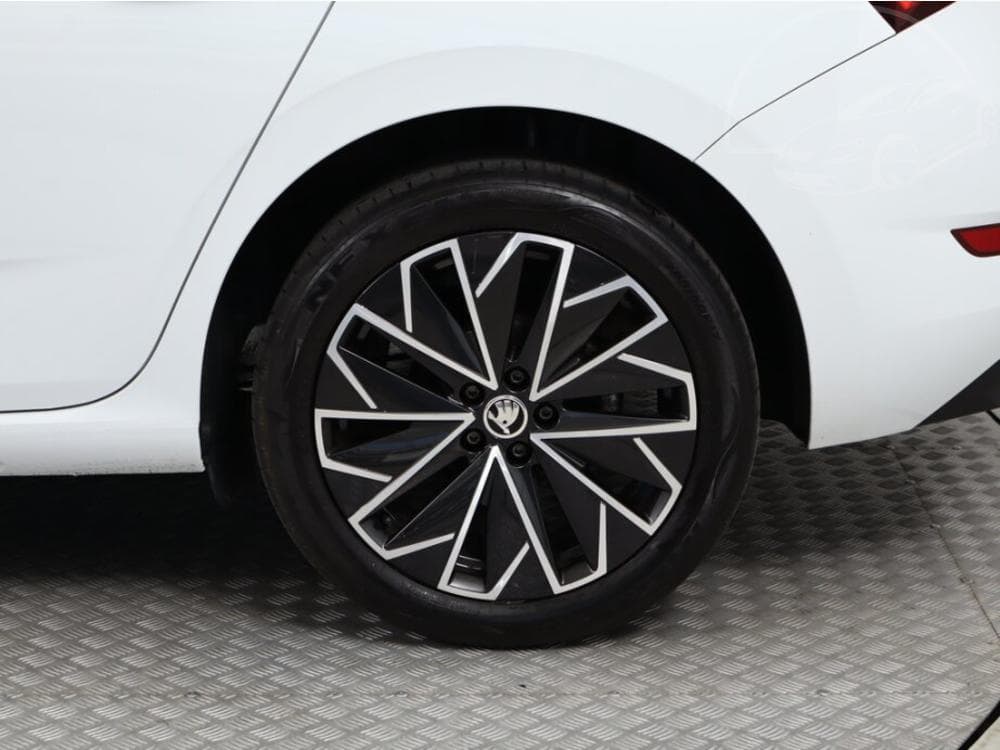 2019 Škoda SCALA - 13