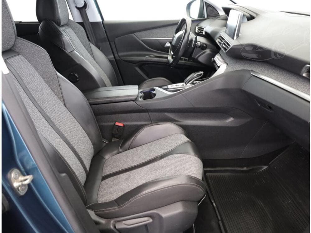 2018 Peugeot 5008 - 7