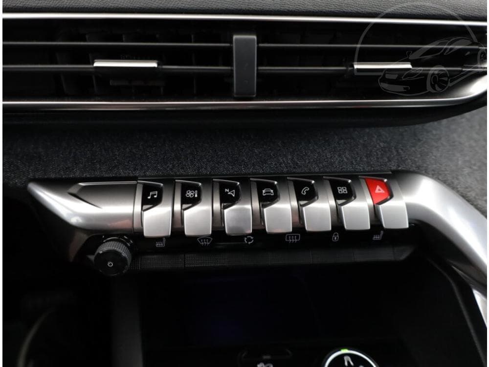 2018 Peugeot 5008 - 10
