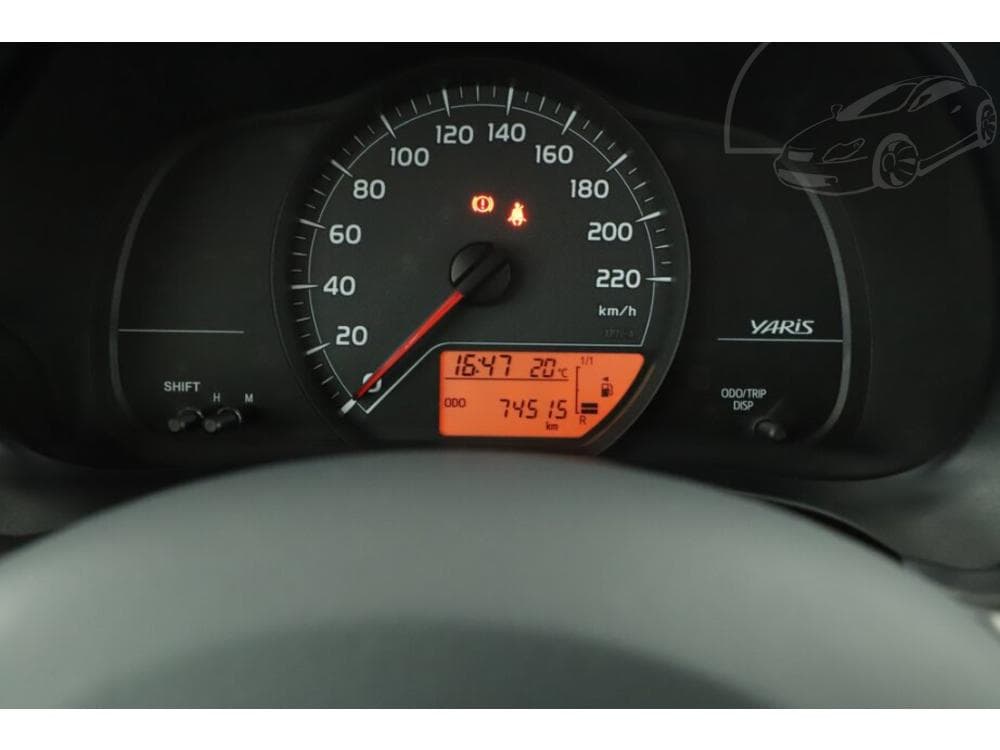 2013 Toyota YARIS - 8