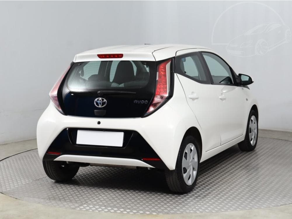 2015 Toyota AYGO - 5